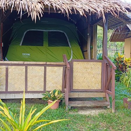 Tony'S Country Glamping With Chalet With Private Wash Room Accommodation El Nido Room photo