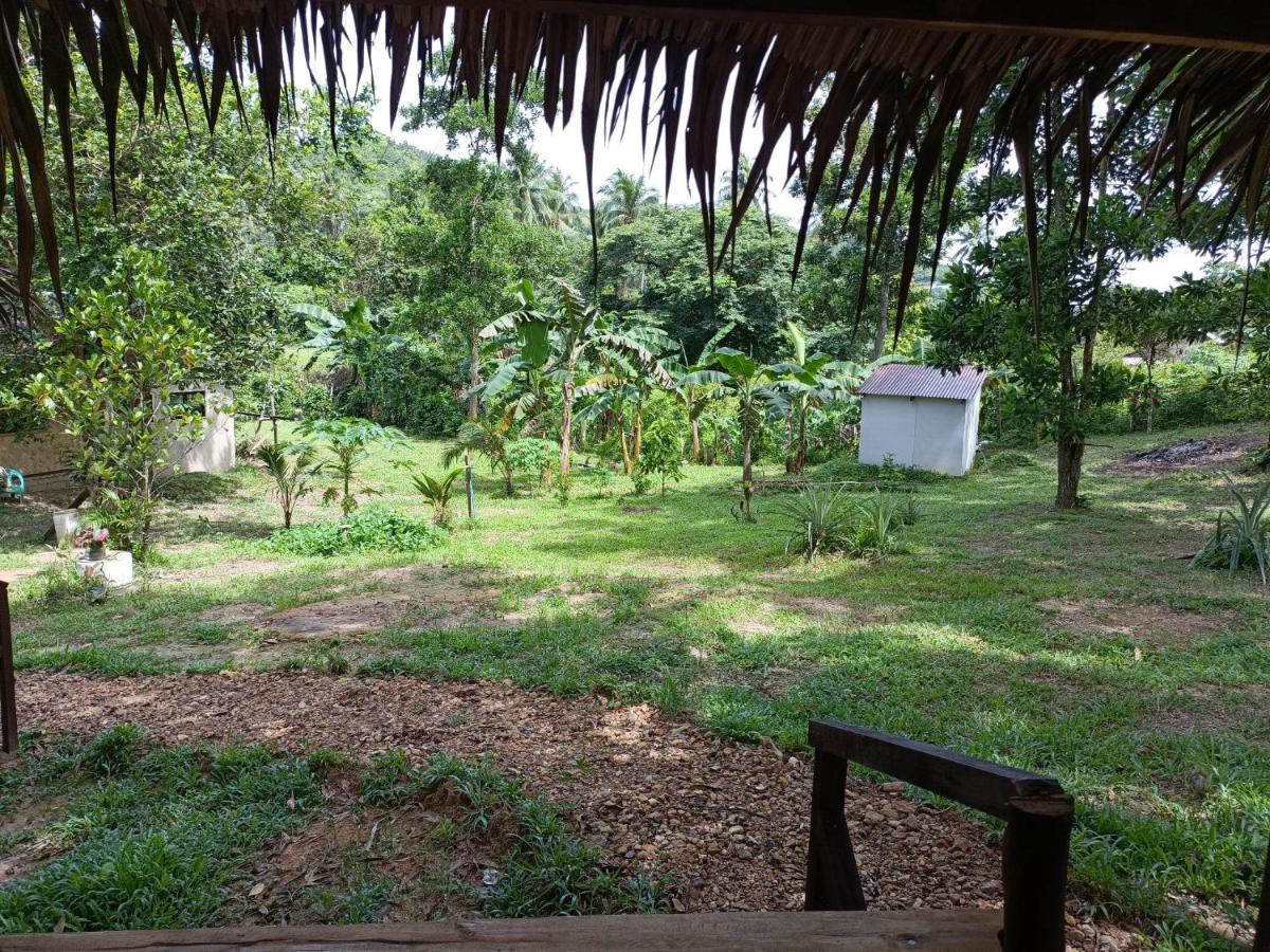 Tony'S Country Glamping With Chalet With Private Wash Room Accommodation El Nido Exterior photo