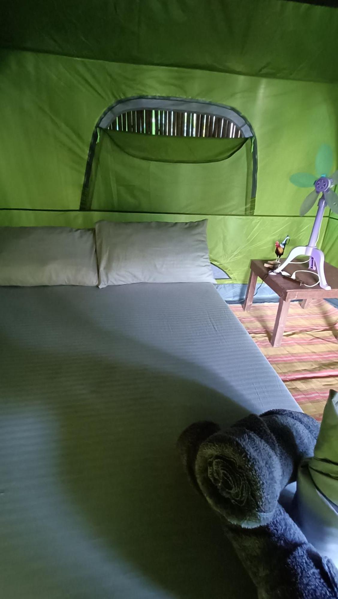 Tony'S Country Glamping With Chalet With Private Wash Room Accommodation El Nido Exterior photo