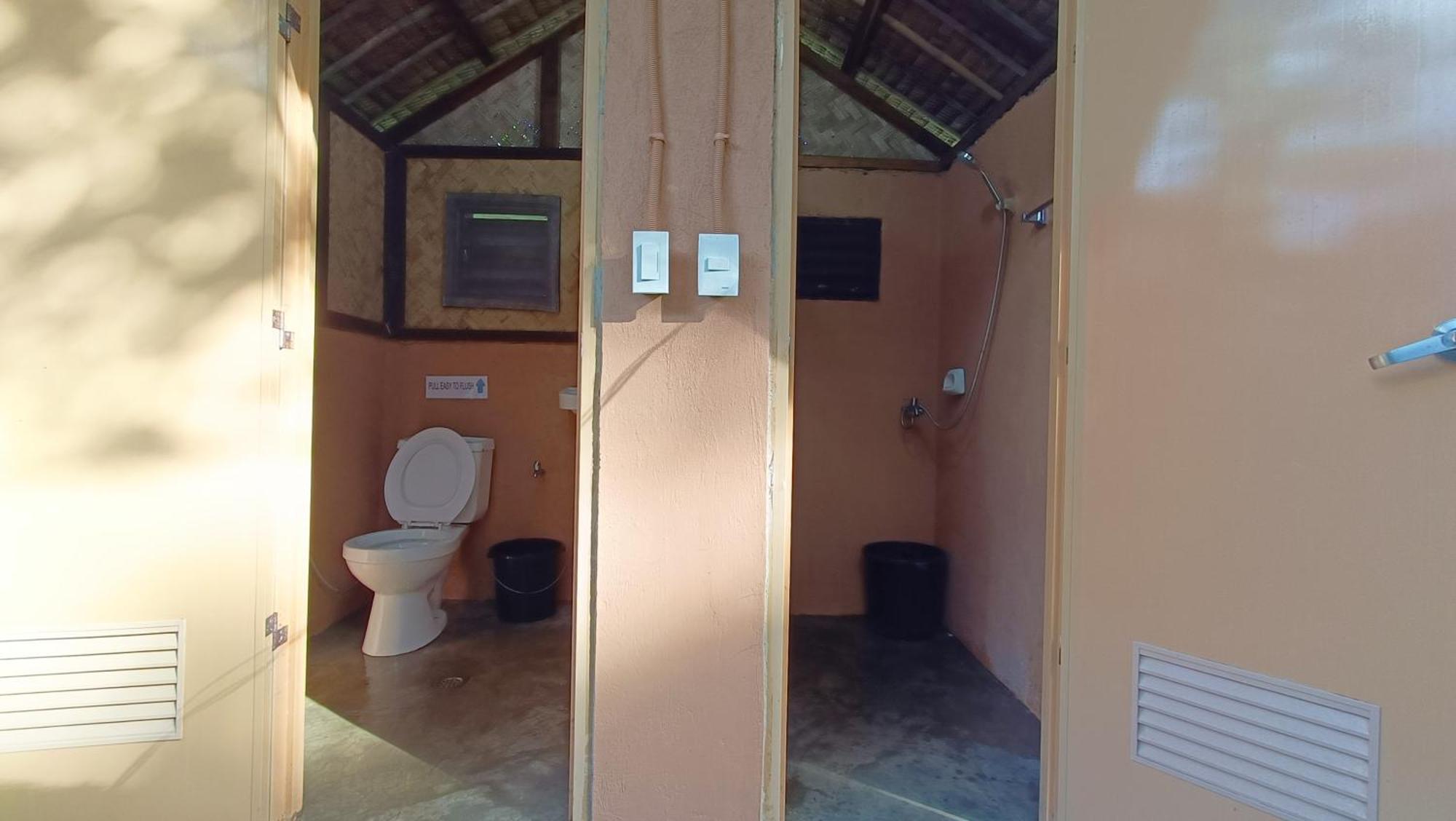 Tony'S Country Glamping With Chalet With Private Wash Room Accommodation El Nido Exterior photo
