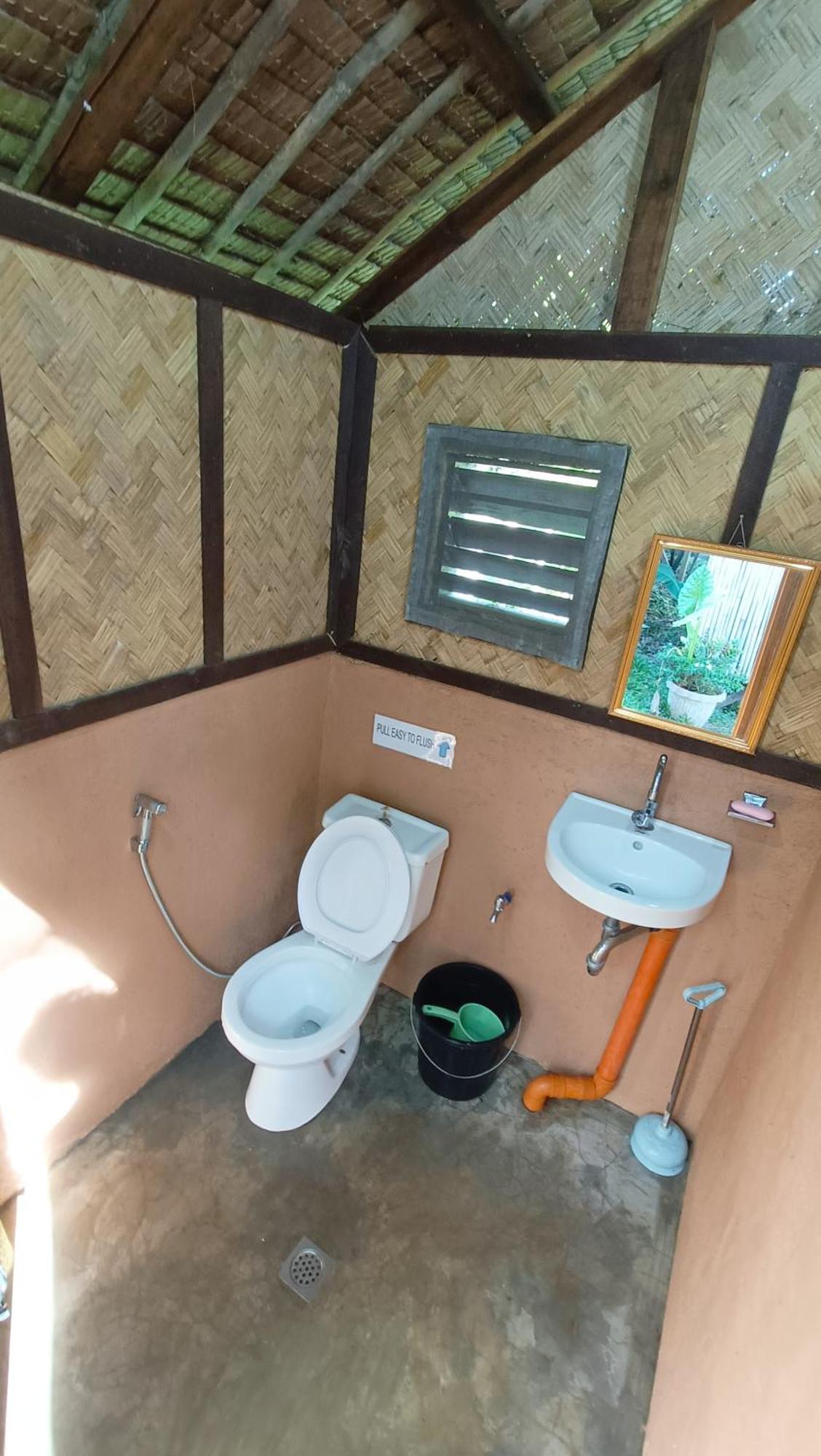 Tony'S Country Glamping With Chalet With Private Wash Room Accommodation El Nido Exterior photo